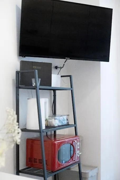 Easy Apartment-1